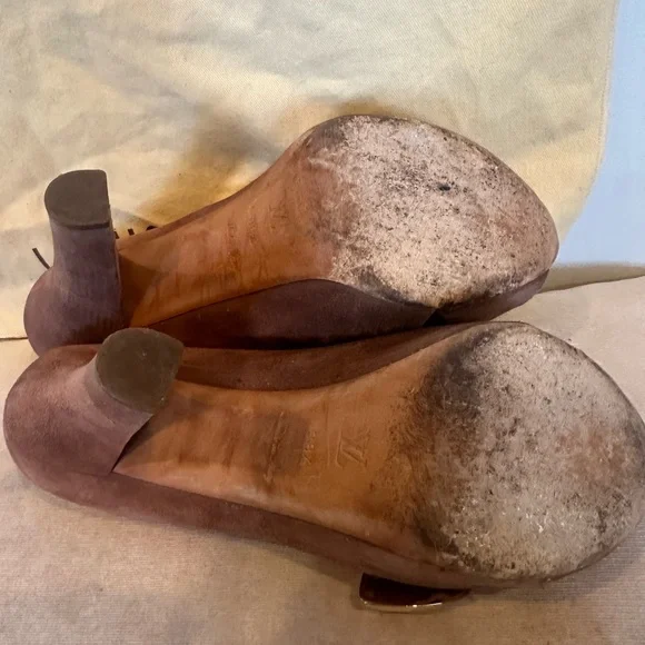 Louis Vuitton shoes - Picture 10 of 12
